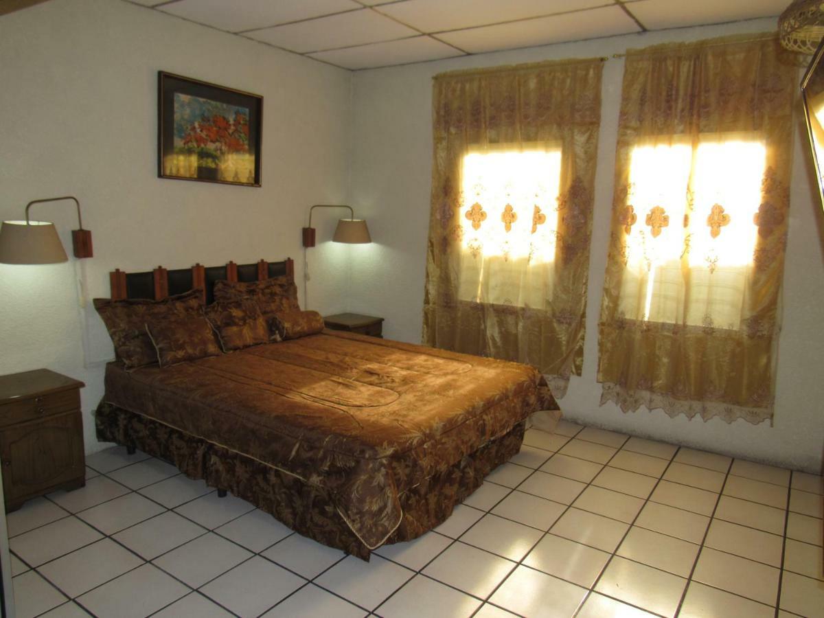 Luigi Apartahotel